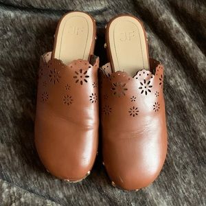 Just fab 7.5 clog shoes